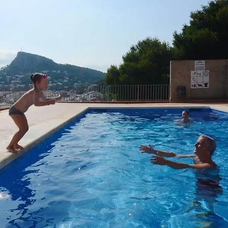 Апартаменты Nautic 1-4 Л'Эстартит